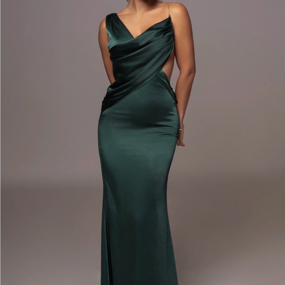 JLUXLABEL One-Shoulder Emerald Green Satin Evening Gown